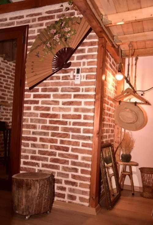 Relax Inn Корча Экстерьер фото