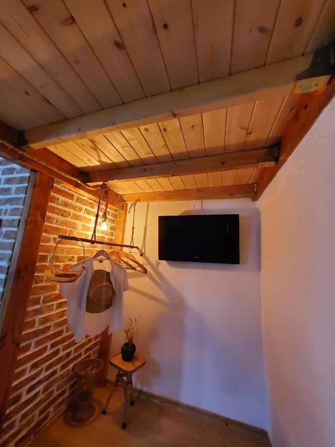 Relax Inn Корча Экстерьер фото